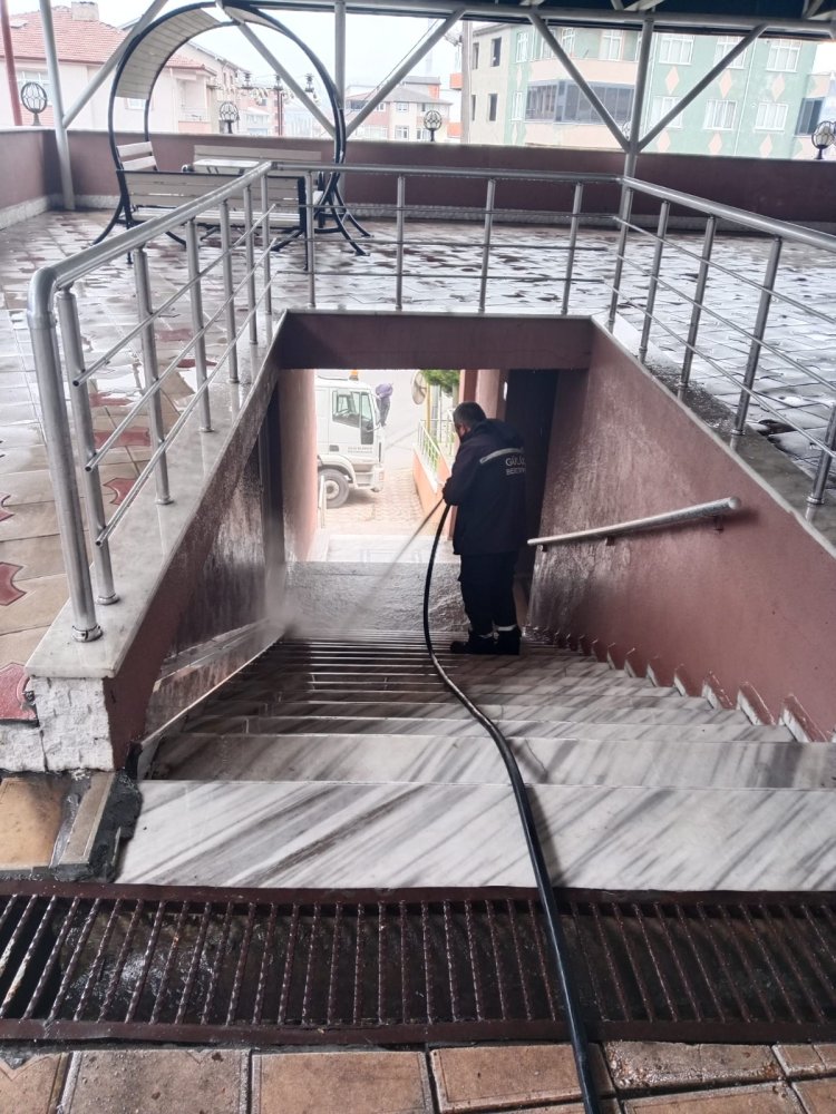 BELDEMİZDE TEMİZLİK ÇALIŞMALARI ARALIKSIZ OLARAK DEVAM EDİYOR...