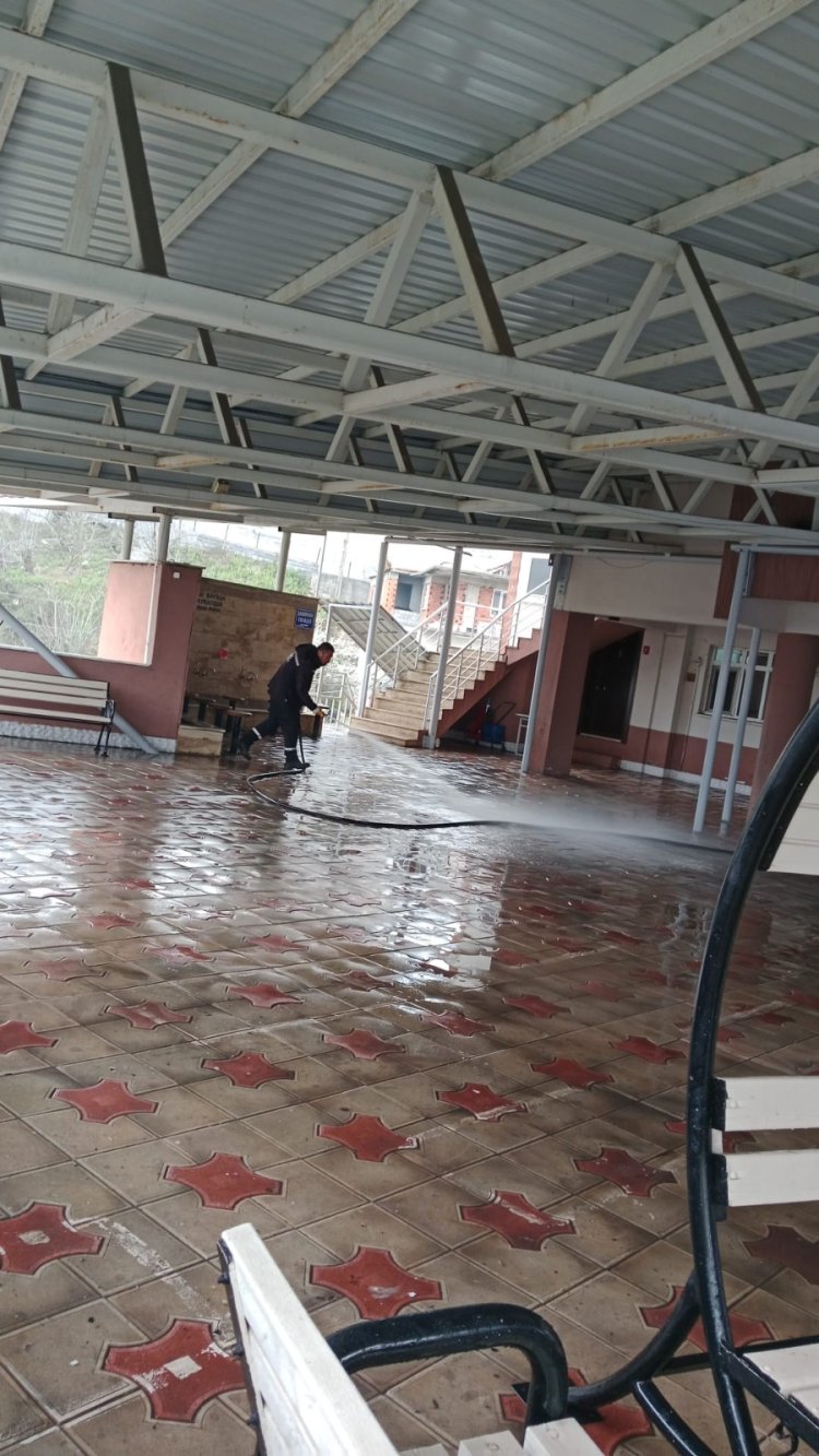 BELDEMİZDE TEMİZLİK ÇALIŞMALARI ARALIKSIZ OLARAK DEVAM EDİYOR...