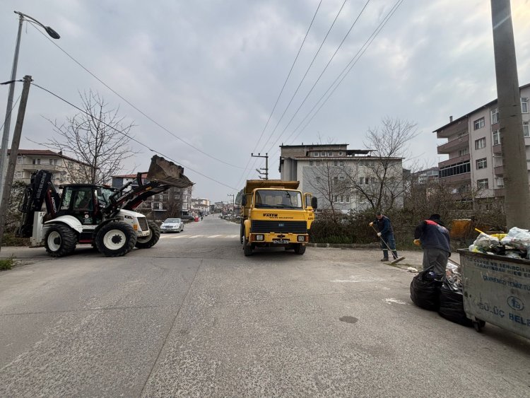 BELDEMİZDE TEMİZLİK ÇALIŞMALARI ARALIKSIZ OLARAK DEVAM EDİYOR...