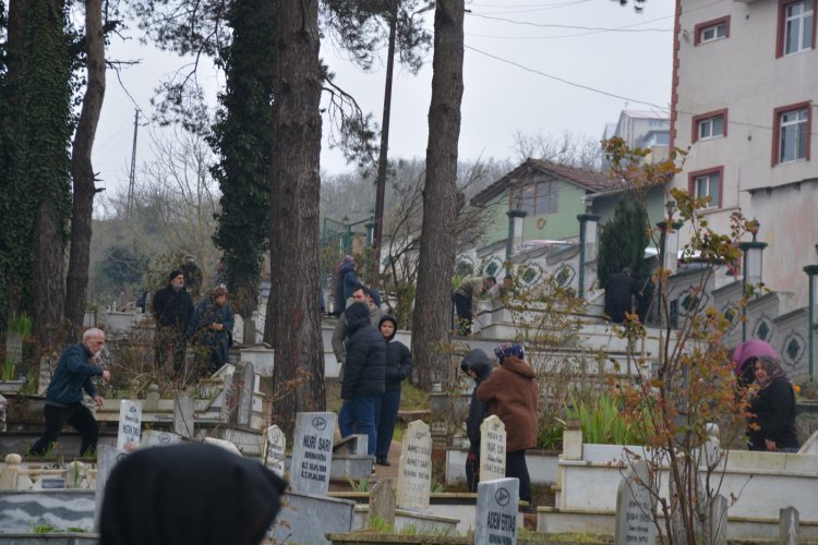 AREFE GÜNÜ KURAN-I KERİM VE MEVLİDİ ŞERİF PROGRAMI BELDE MEZARLIĞIMIZDA DÜZENLENDİ