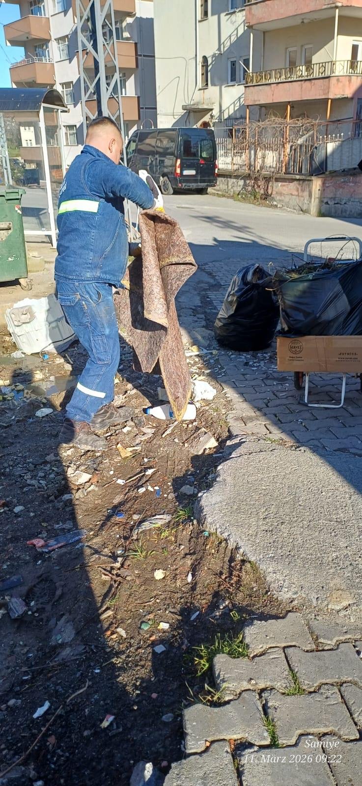 BELDEMİZDE TEMİZLİK ÇALIŞMALARIMIZ ARALIKSIZ OLARAK DEVAM EDİYOR...