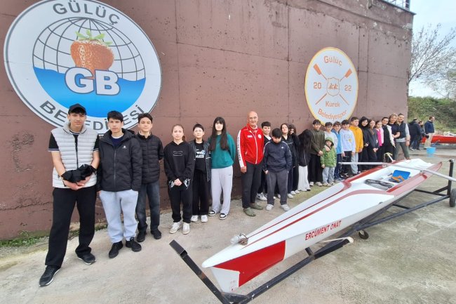 GÜLÜÇ BELEDİYESPOR KANO KÜREK KULÜBÜ ORTAOKUL ÖĞRENCİLERİMİZİ AĞIRLADI...