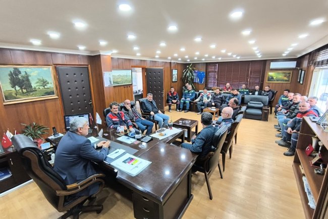 BELEDİYE PERSONELİMİZ BELEDİYE BAŞKANIMIZ SADIK RECEP KARA'YI ZİYARETTE BULUNDULAR...