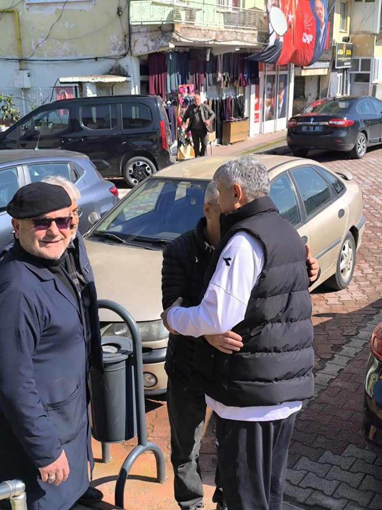 BELEDİYE BAŞKANIMIZ SADIK RECEP KARA VE MECLİS ÜYELERİMİZİ UMRE YOLCULUĞUNA UĞURLANDI