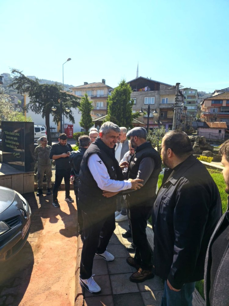 BELEDİYE BAŞKANIMIZ SADIK RECEP KARA VE MECLİS ÜYELERİMİZİ UMRE YOLCULUĞUNA UĞURLANDI