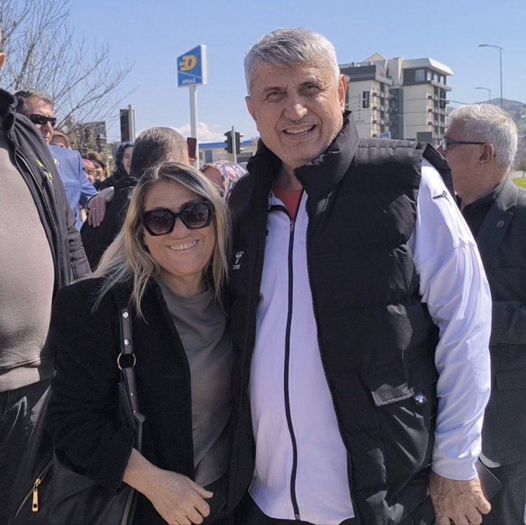 BELEDİYE BAŞKANIMIZ SADIK RECEP KARA VE MECLİS ÜYELERİMİZİ UMRE YOLCULUĞUNA UĞURLANDI