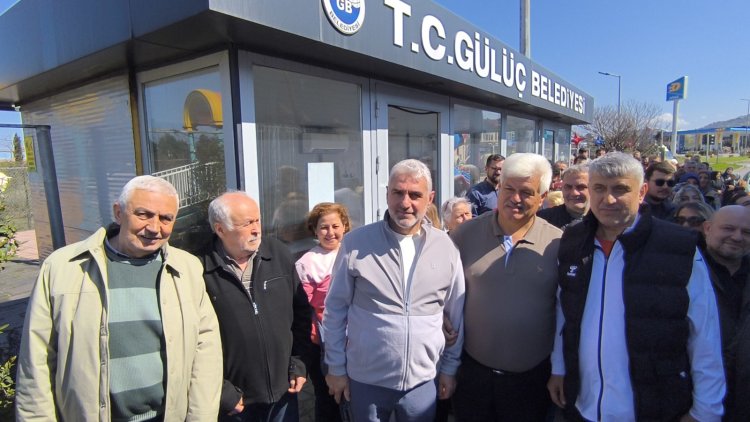 BELEDİYE BAŞKANIMIZ SADIK RECEP KARA VE MECLİS ÜYELERİMİZİ UMRE YOLCULUĞUNA UĞURLANDI