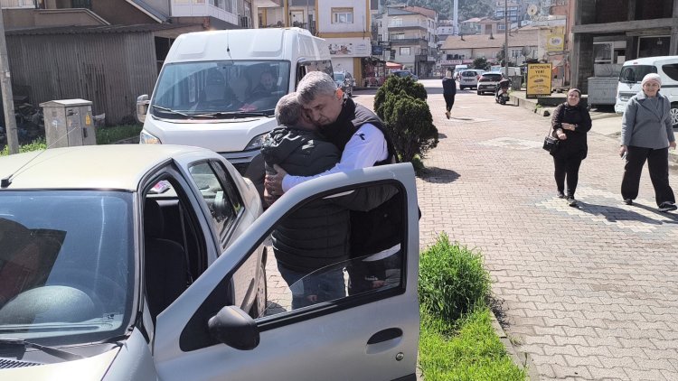 BELEDİYE BAŞKANIMIZ SADIK RECEP KARA VE MECLİS ÜYELERİMİZİ UMRE YOLCULUĞUNA UĞURLANDI