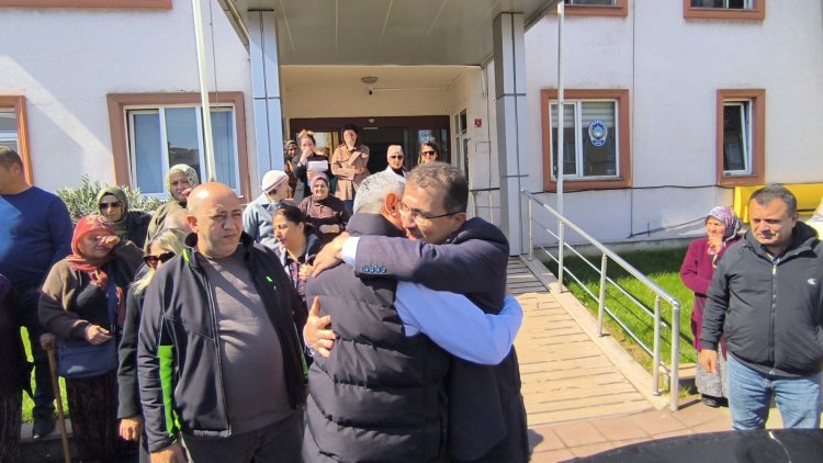 BELEDİYE BAŞKANIMIZ SADIK RECEP KARA VE MECLİS ÜYELERİMİZİ UMRE YOLCULUĞUNA UĞURLANDI