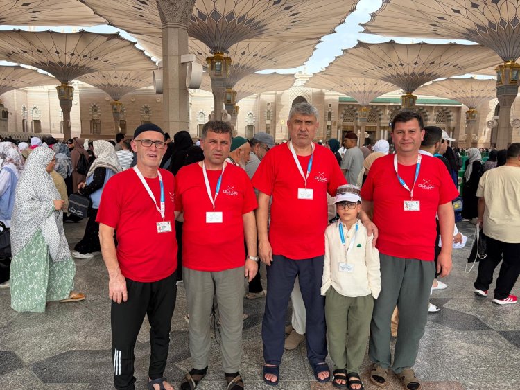 BELEDİYE BAŞKANIMIZ SADIK RECEP KARA UMRE ZİYARETİNDE...