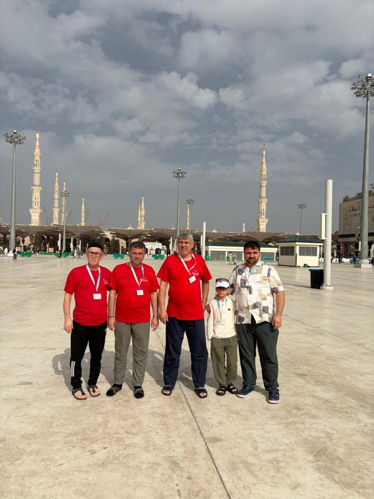 BELEDİYE BAŞKANIMIZ SADIK RECEP KARA UMRE ZİYARETİNDE...