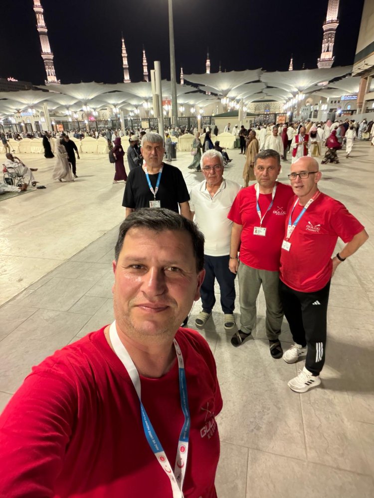 GÜLÜÇ KÜREK HER YERDE...