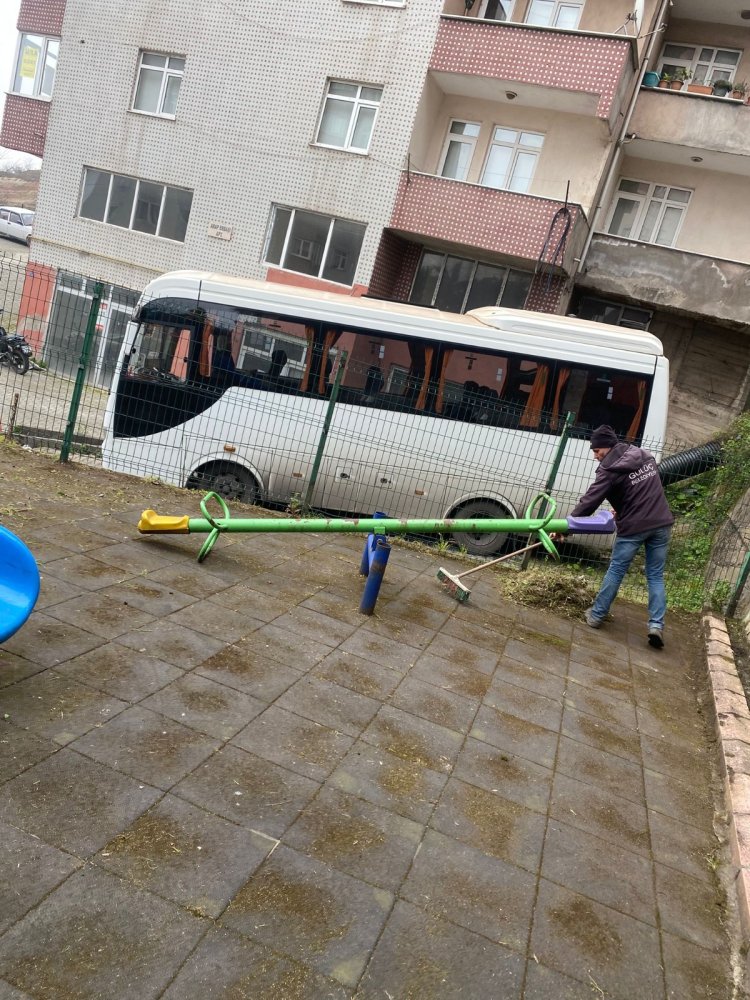 BELDEMİZDE HUMMALI ŞEKİLDE TEMİZLİK ÇALIŞMALARIMIZ DEVAM EDİYOR...