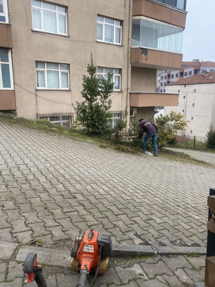 BELDEMİZDE HUMMALI ŞEKİLDE TEMİZLİK ÇALIŞMALARIMIZ DEVAM EDİYOR...