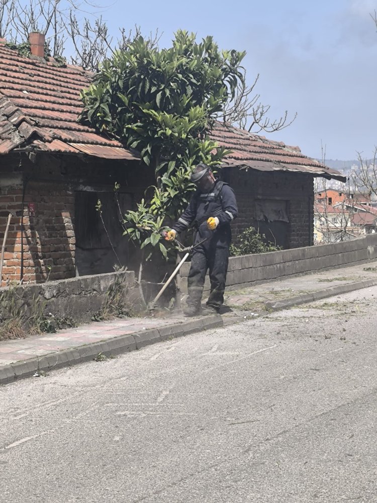 BELDEMİZDE HUMMALI ŞEKİLDE TEMİZLİK ÇALIŞMALARIMIZ DEVAM EDİYOR...