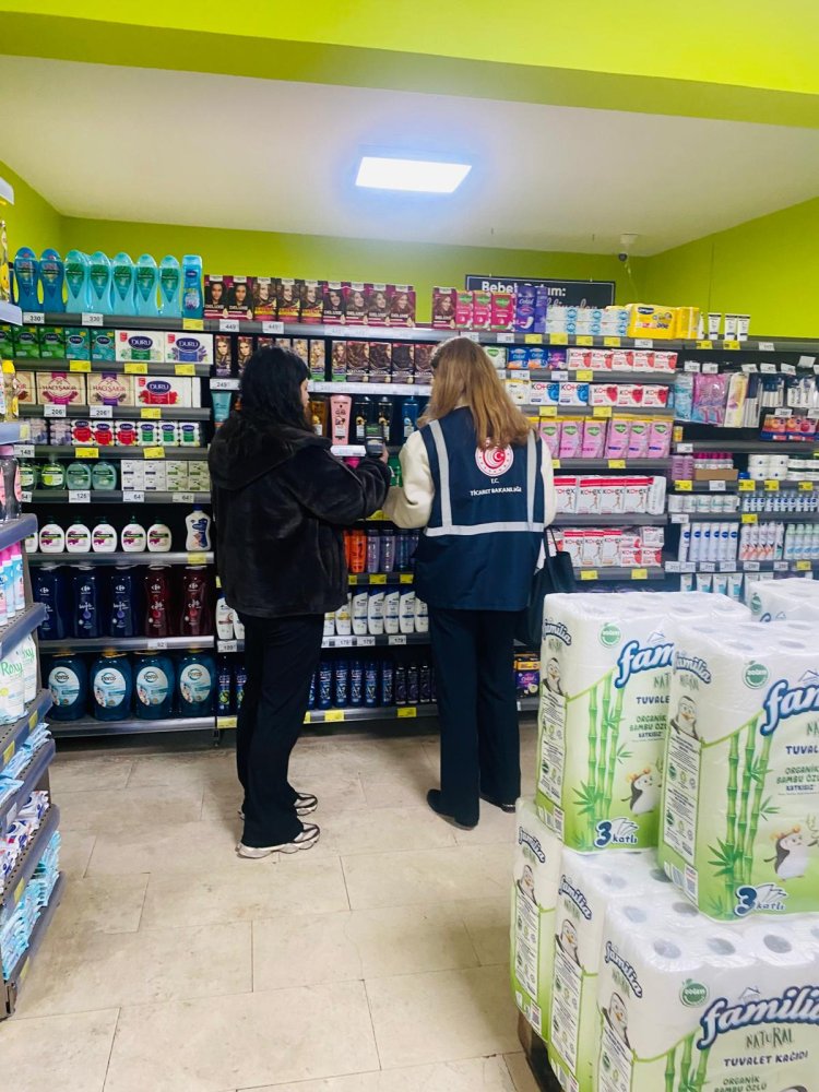 TİCARET BAKANLIĞI VE ZABITA MÜDÜRLÜĞÜ EKİPLERİMİZ DENETİMLERE DEVAM EDİYOR...