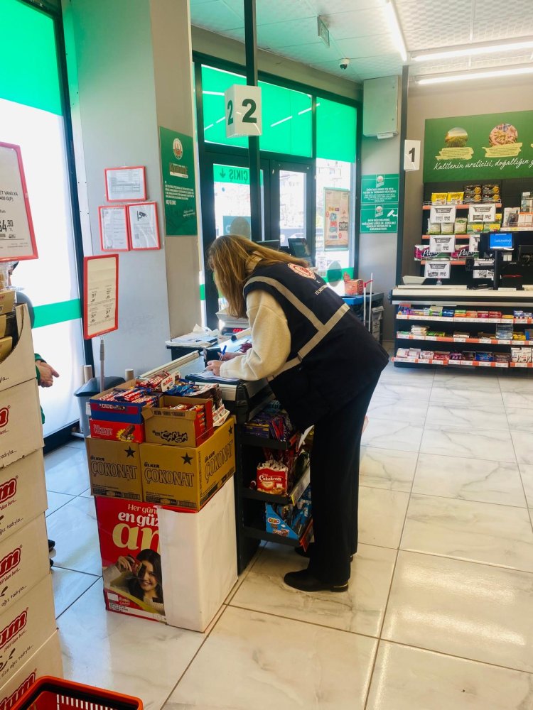 TİCARET BAKANLIĞI VE ZABITA MÜDÜRLÜĞÜ EKİPLERİMİZ DENETİMLERE DEVAM EDİYOR...