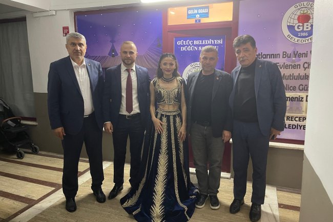 GENÇ ÇİFTİMİZE BİR ÖMÜR BOYU MUTLULUKLAR DİLERİZ