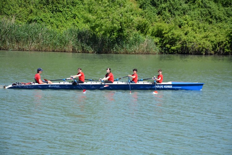 Gülüç Belediyespor Kano Kürek Kulübü Ortaokullar Arası Kürek Tanırım Ve Yarış Etkinliği