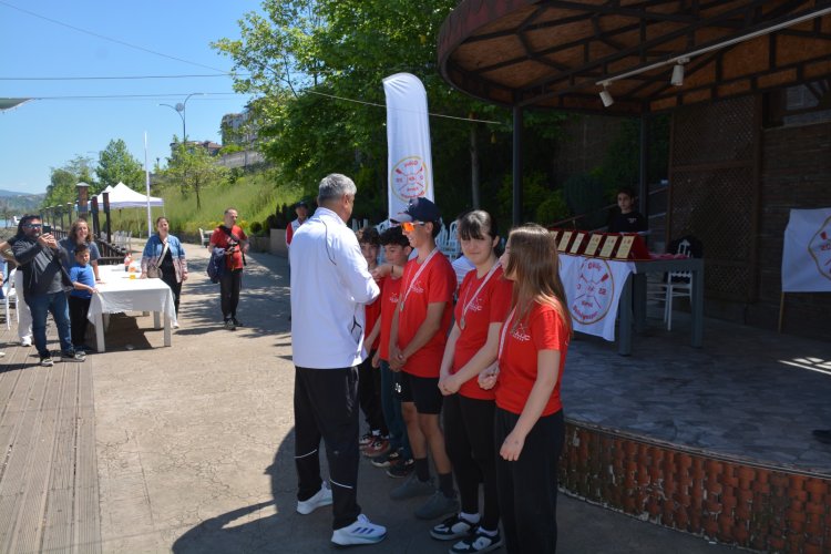 Gülüç Belediyespor Kano Kürek Kulübü Ortaokullar Arası Kürek Tanırım Ve Yarış Etkinliği