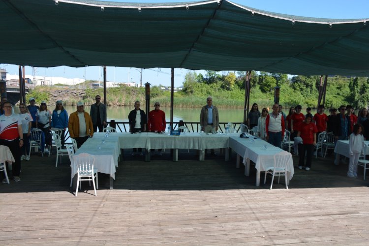 Gülüç Belediyespor Kano Kürek Kulübü Ortaokullar Arası Kürek Tanırım Ve Yarış Etkinliği