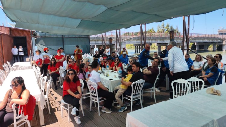 Gülüç Belediyespor Kano Kürek Kulübü Ortaokullar Arası Kürek Tanırım Ve Yarış Etkinliği