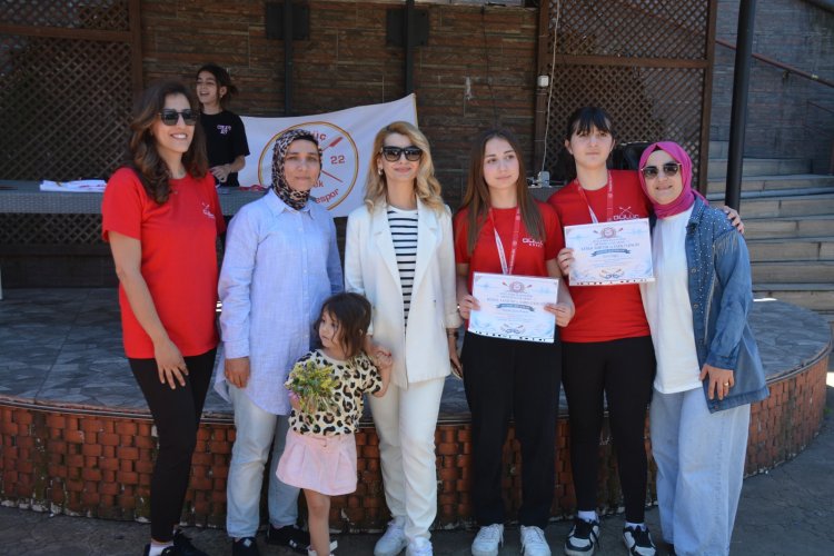 Gülüç Belediyespor Kano Kürek Kulübü Ortaokullar Arası Kürek Tanırım Ve Yarış Etkinliği