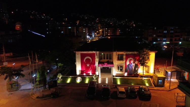 BELEDİYEMİZ ÇEVRESİNDE IŞIKLANDIRMA ÇALIŞMALARIMIZ DEVAM EDİYOR...