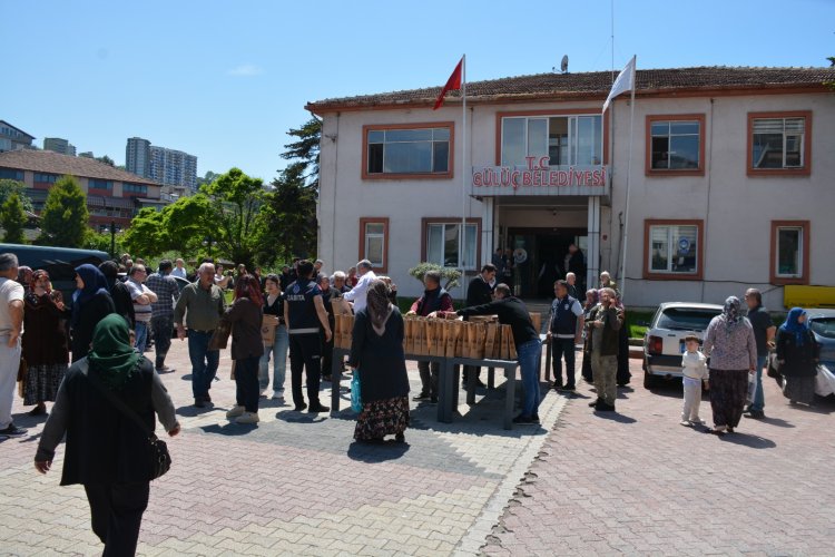 ATA TOHUMU FİDELERİ HEMŞEHRİLERİMİZLE BULUŞTU 