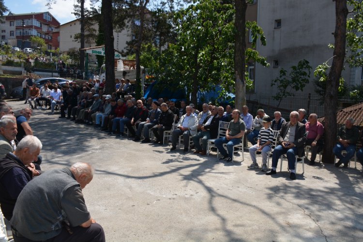 BELDEMİZ MEZARLIĞINDA KUR'AN-I KERİM VE MEVLİDİ ŞERİF OKUTULDU...