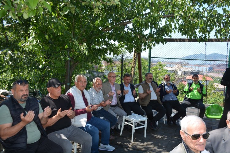 BELDEMİZ MEZARLIĞINDA KUR'AN-I KERİM VE MEVLİDİ ŞERİF OKUTULDU...