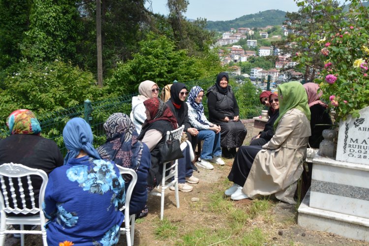 BELDEMİZ MEZARLIĞINDA KUR'AN-I KERİM VE MEVLİDİ ŞERİF OKUTULDU...