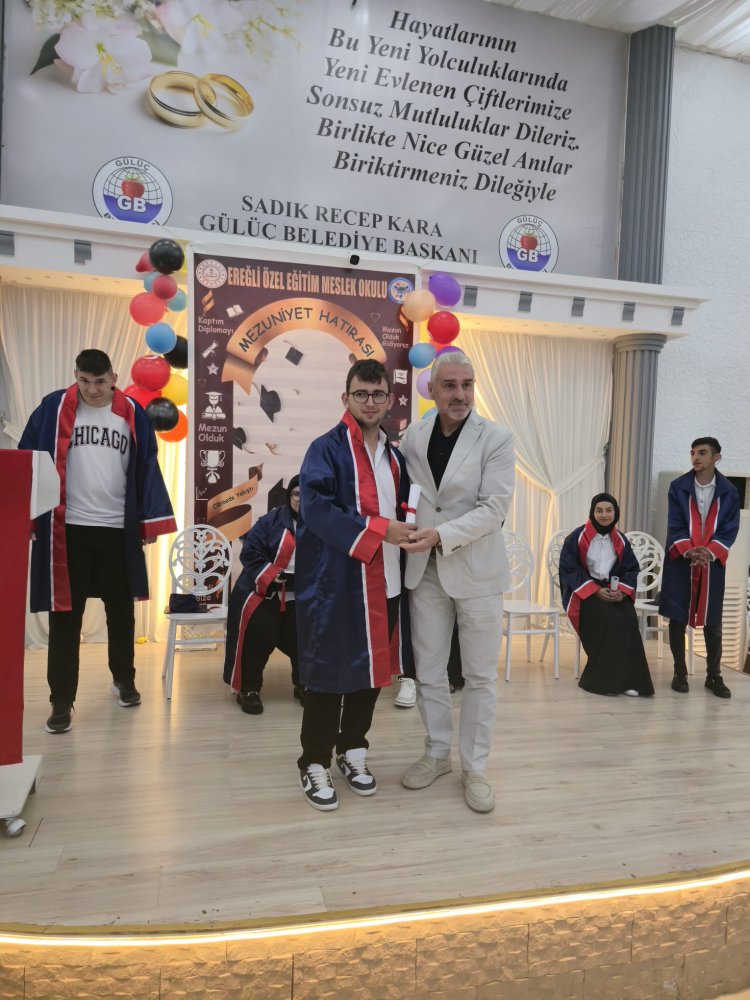 MEZUNİYET TÖRENİ PROGRAMINA KATILIM SAĞLADIK...