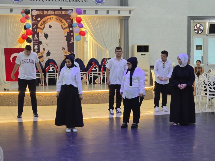 MEZUNİYET TÖRENİ PROGRAMINA KATILIM SAĞLADIK...