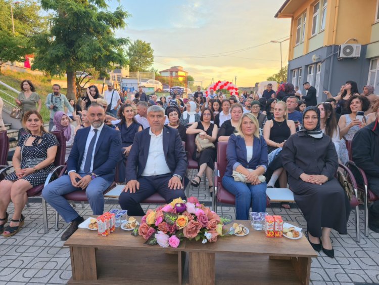 MEZUNİYET TÖRENİ PROGRAMINA KATILIM SAĞLADIK...