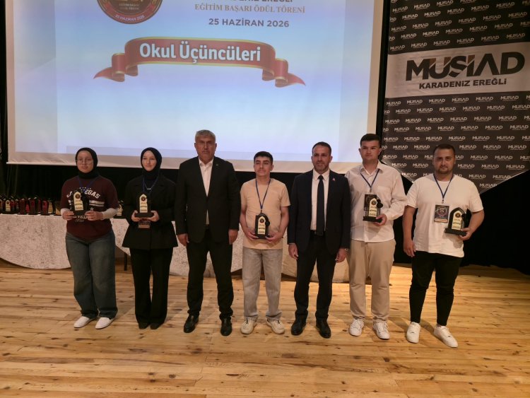 MEZUNİYETİ TÖRENİ PROGRAMINA KATILIM SAĞLADIK...
