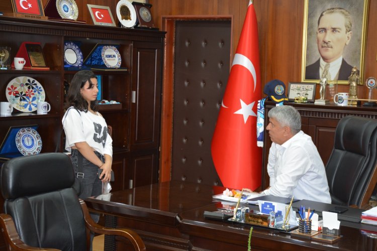 KARNELER BAŞKAN AMCALARINA