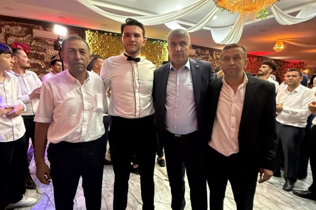 GENÇ ÇİFTİMİZE BİR ÖMÜR BOYU MUTLULUKLAR DİLERİZ...