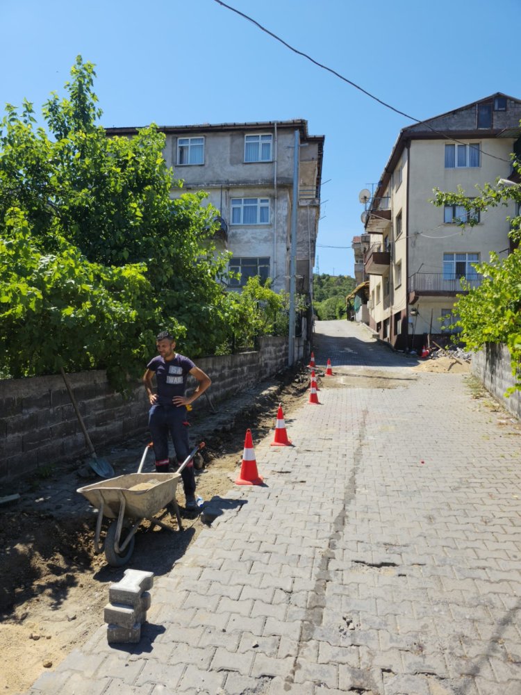 BELEDİYE BAŞKANIMIZ SAHADA ÇALIŞMALARI YERİNDE İNCELEDİ