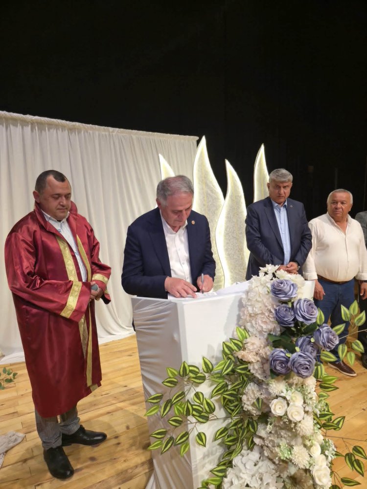 GENÇ ÇİFTİMİZE BİR ÖMÜR BOYU MUTLULUKLAR DİLERİZ...