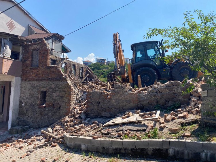 ÇALIŞMALARIMIZ ARALIKSIZ OLARAK DEVAM EDİYOR...