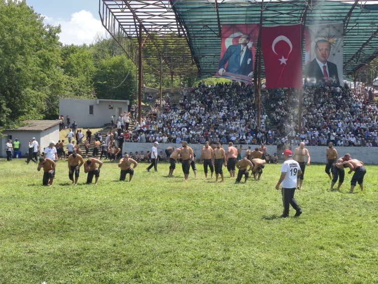 YAĞLI GÜREŞ ETKİNLİKLERİNE KATILIM SAĞLADIK