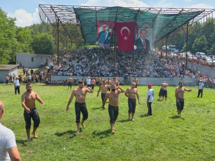YAĞLI GÜREŞ ETKİNLİKLERİNE KATILIM SAĞLADIK