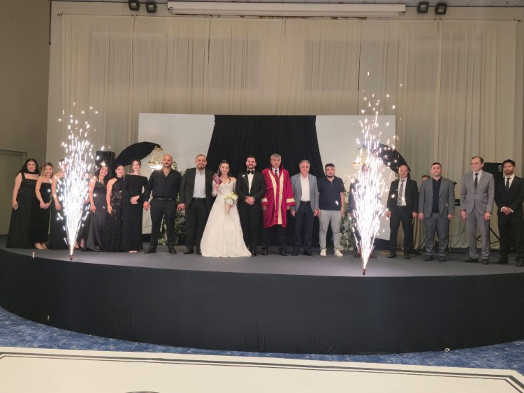 GENÇ ÇİFTİMİZE BİR ÖMÜR BOYU MUTLULUKLAR DİLERİZ...
