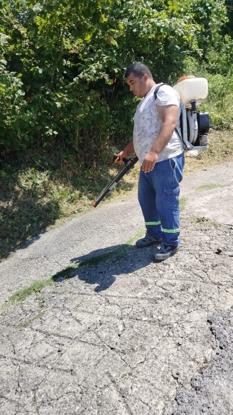 BELDEMİZDE MINTIKA VE KANAL TEMİZLİĞİ ÇALIŞMALARIMIZ DEVAM EDİYOR