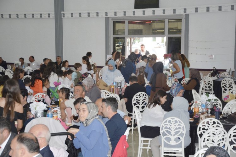 GÜLÜÇ BELEDİYESİ SÜNNET ŞÖLENİMİZ YOĞUN KATILIMLA GERÇEKLEŞTİ...