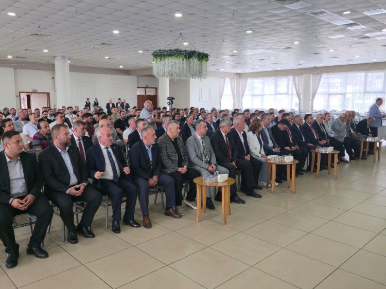 GENEL MADEN İŞÇİLERİ SENDİKASI ARMUTÇUK ŞUBESİ 13. DÖNEM OLAĞAN GENEL KURULU'NA KATILDIK