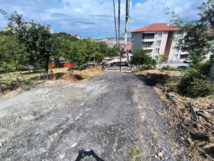 BETON YOL ÇALIŞMALARIMIZ DEVAM EDİYOR...