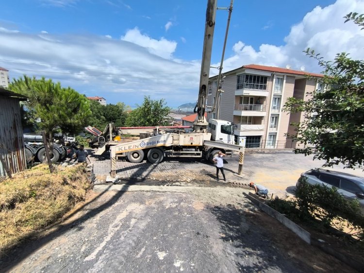 BETON YOL ÇALIŞMALARIMIZ DEVAM EDİYOR...