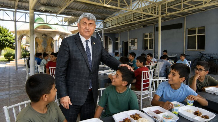 YAZ KURAN KURSU ÖĞRENCİLERİMİZE İKRAMDA BULUNDUK...